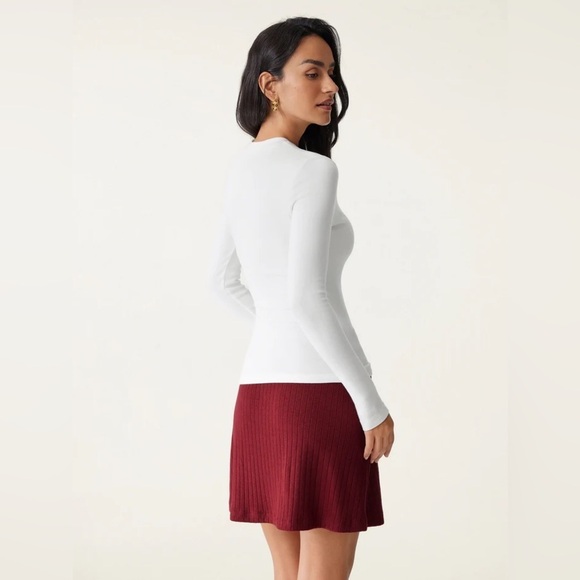 OGL Mid Thermal Essential Crew Slimming Brami Top - White MEDIUM - Picture 4 of 5